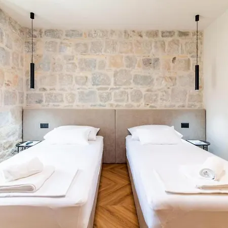 Apartment Centre In Stone House Split