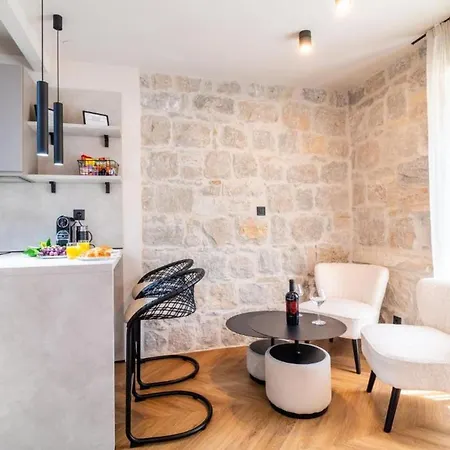 Apartment Centre In Stone House Split